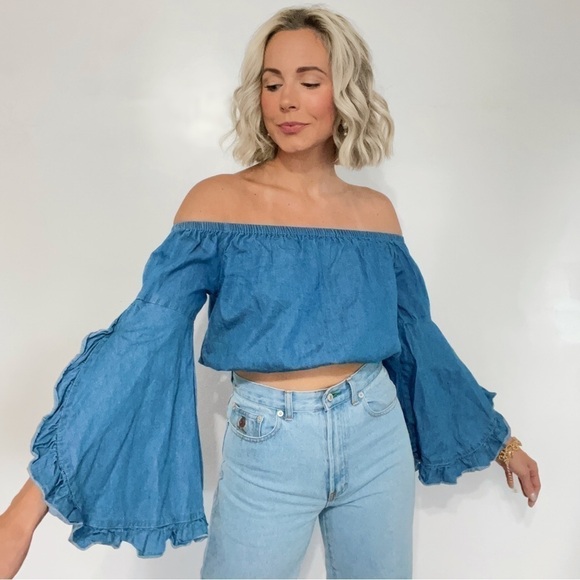 💫 LIVE 4 TRUTH | Ruffle Bell Sleeve Chambray Soft Cotton Denim Jean Crop Blouse - Picture 1 of 6